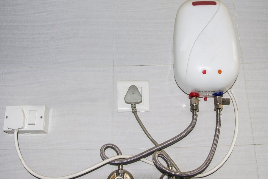 Top Notch Tips for Geyser Maintenance and Installation - Urban Repairing